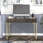 42-Zoll-Schreibtisch mit Schublade, USB-Anschlüssen und Steckdosen